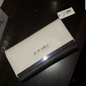Guess Wallet